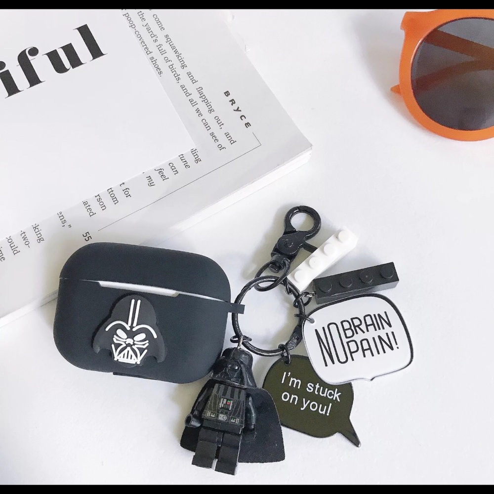 StarWars Airpod Pro Case + Keychain
